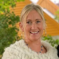 Bailine Larvik